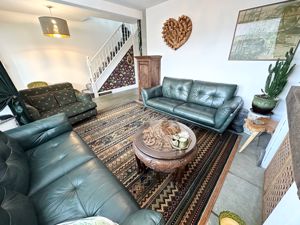 Lounge- click for photo gallery